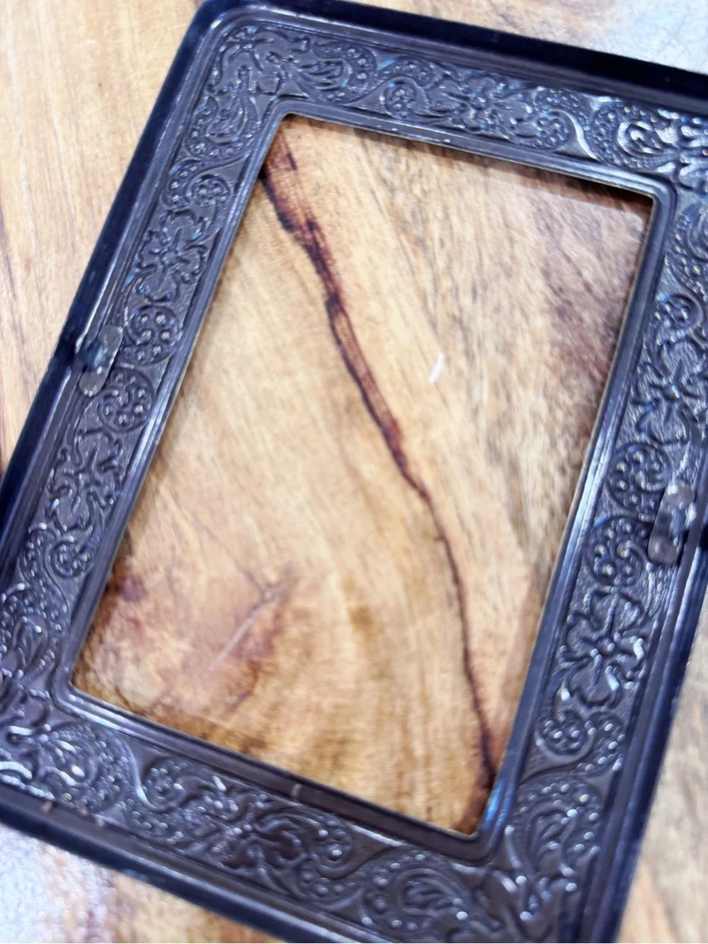 Vtg brass black white swirl enamel glitter accent frame 3 x 4.5